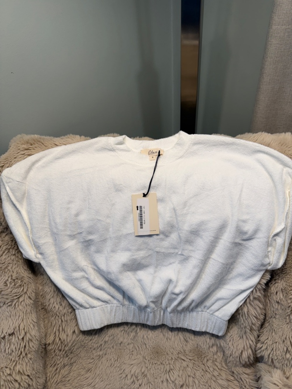 Elan White Cropped Short Sleeve Crewneck Sweater